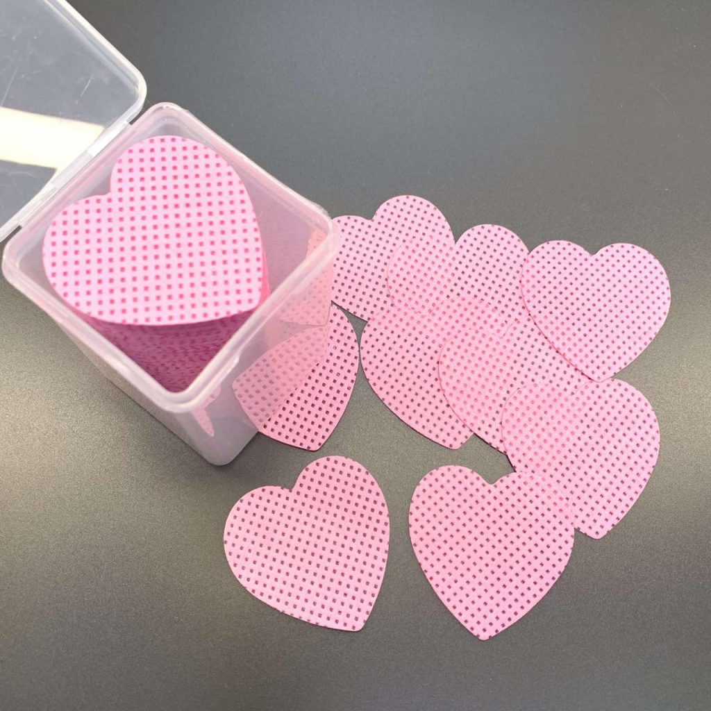 Precision You Can Rely On: Heart Shape Lint-Free Wipes for Pros